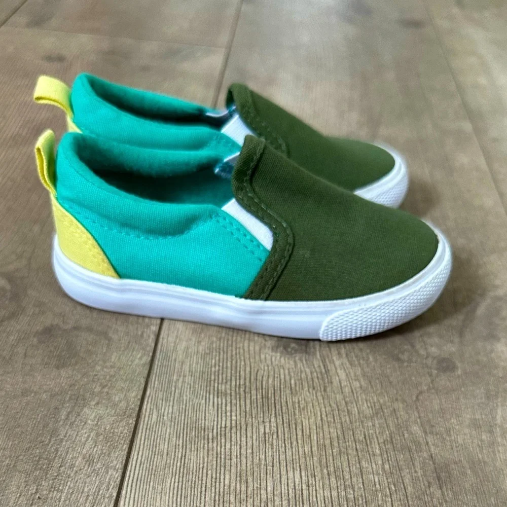 Toddlers' Barron Slip-On Apparel Canvas Sneakers Green - Cat & Jack T Size 6